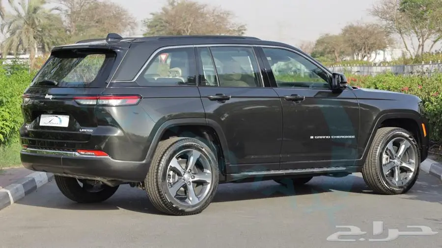2025 JEEP GRAND CHEROKEE LIMITED PLUS LUXURY V6 3.6L GCC 7