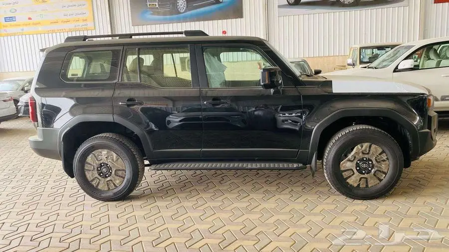 أسود ورمادي برادو TXL3 أقل سعر 228000 - بنزين سعودي 8