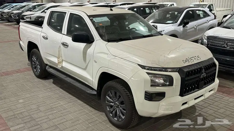 ميتسوبيشي L200 دبل ديزل اتوماتيك سعودي 2024 1