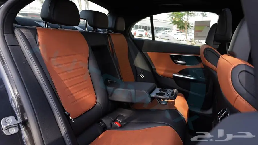 مرسيدس بنز c200 premium 2025 خليجي اصفار مع ضمان الوكيل 22