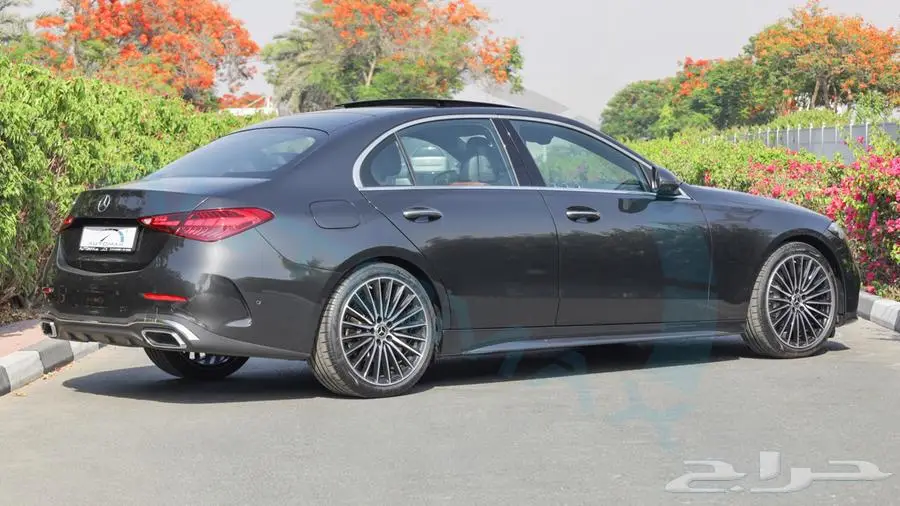 مرسيدس بنز c200 premium 2025 خليجي اصفار مع ضمان الوكيل 7
