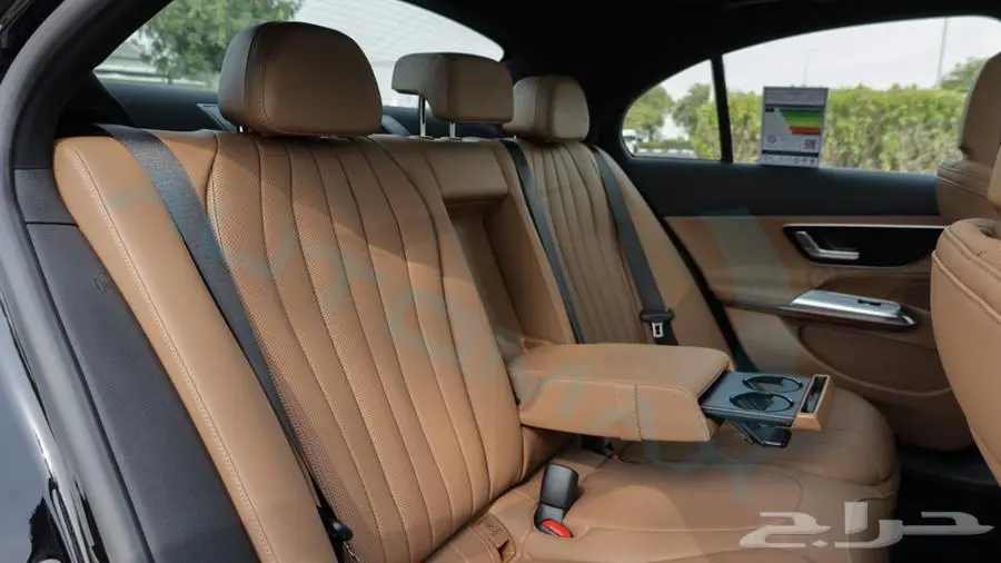 مرسيدس بنز e200 AMG kit خليجي اصفار مع ضمان الوكيل 25