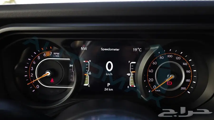 2025 JEEP WRANGLER UNLIMITED SAHARA I4 2.0T 4X4 GCC 0KmS 12