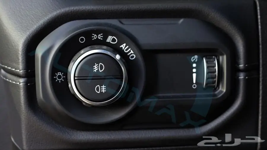 2025 JEEP WRANGLER UNLIMITED SAHARA I4 2.0T 4X4 GCC 0KmS 25