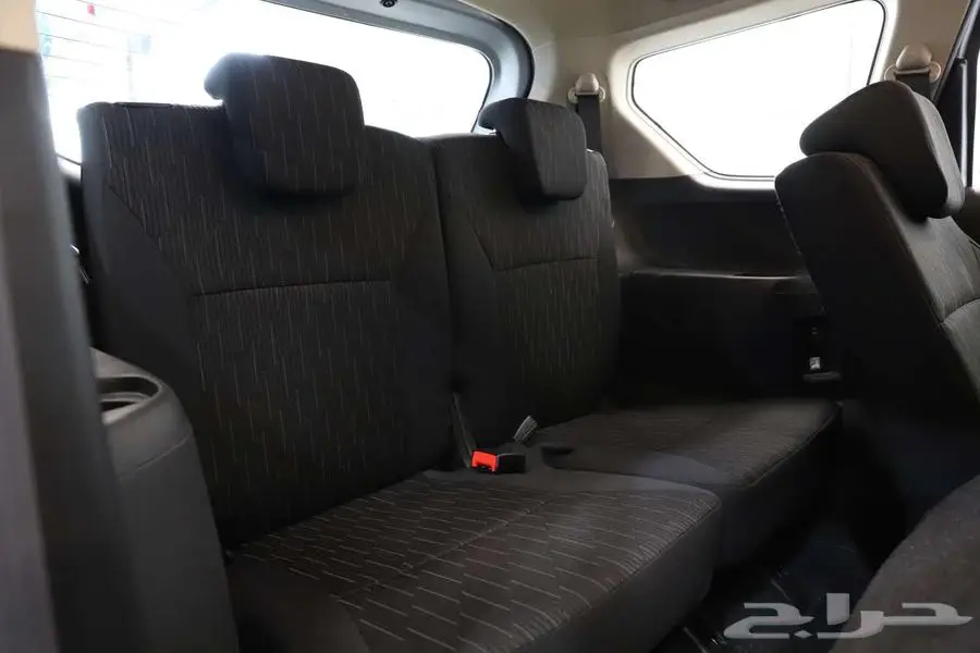 سوزوكي ارتيجا فل موديل GLX 2025بسعر 62000 بالضريبه 5