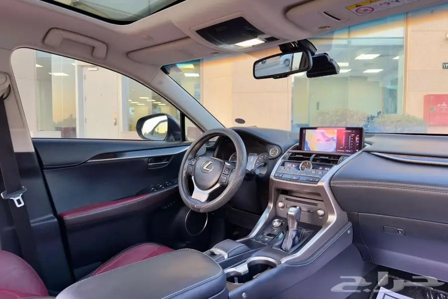 لكزس NX 300 2019 رمادي سعودي 7
