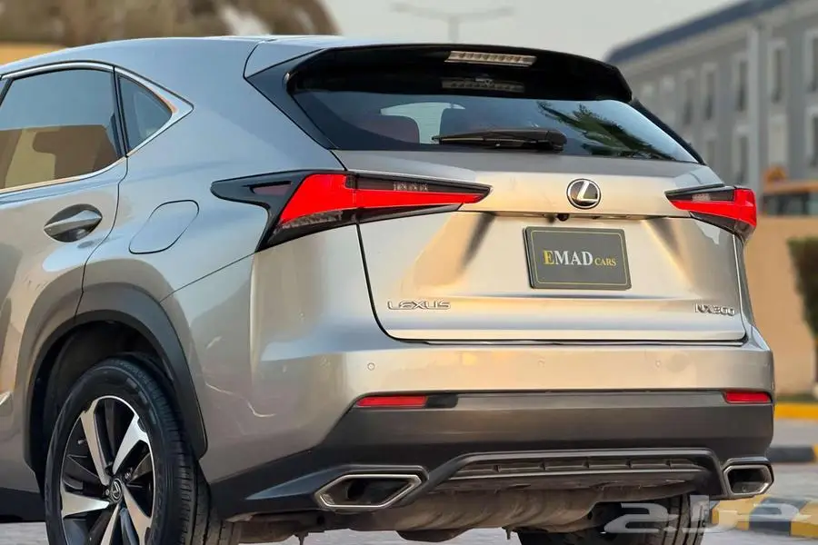 لكزس NX 300 2019 رمادي سعودي 4