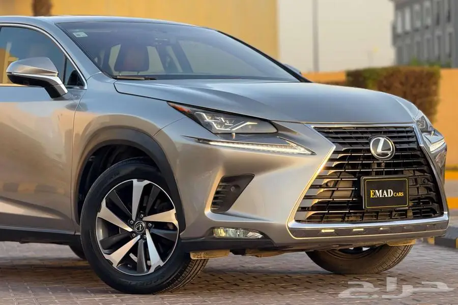 لكزس NX 300 2019 رمادي سعودي 1