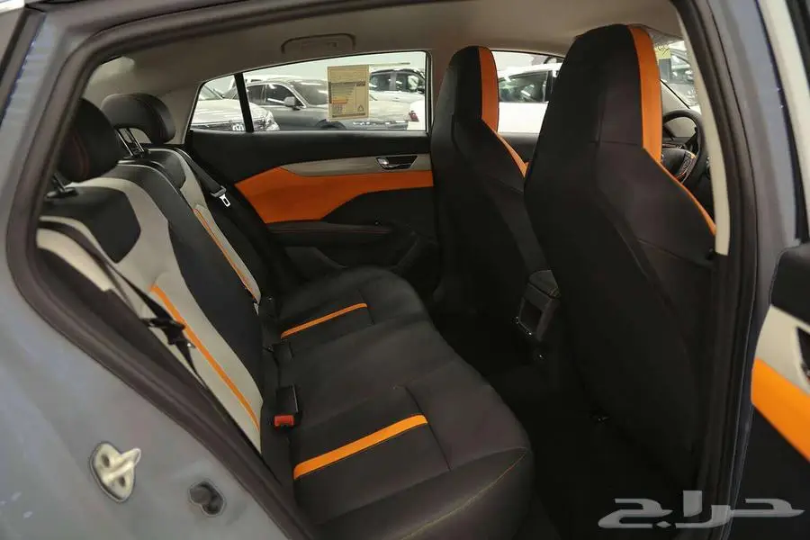 دونج فينج شاين E1 2025 بتصميم عصري وتقنيات متطورة 13