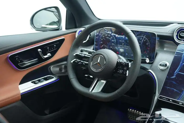 مرسيدس GLC 200 Coupe موديل 2025 أصفار خليجي أبيض جملي 9