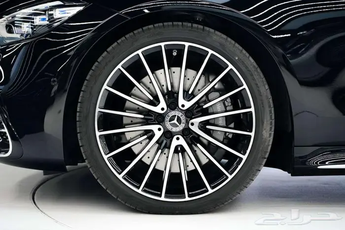 مرسيدس S 500 موديل 2025 أصفار خليجي أسود جملي 19