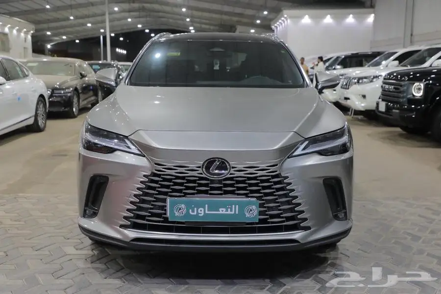 ليكزس RX 350 BB فل كامل بانوراما جلد بنزين موديل 2025 1