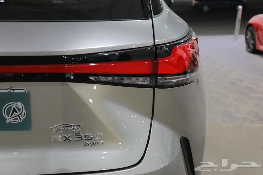 ليكزس RX 350 BB فل كامل بانوراما جلد بنزين موديل 2025 6