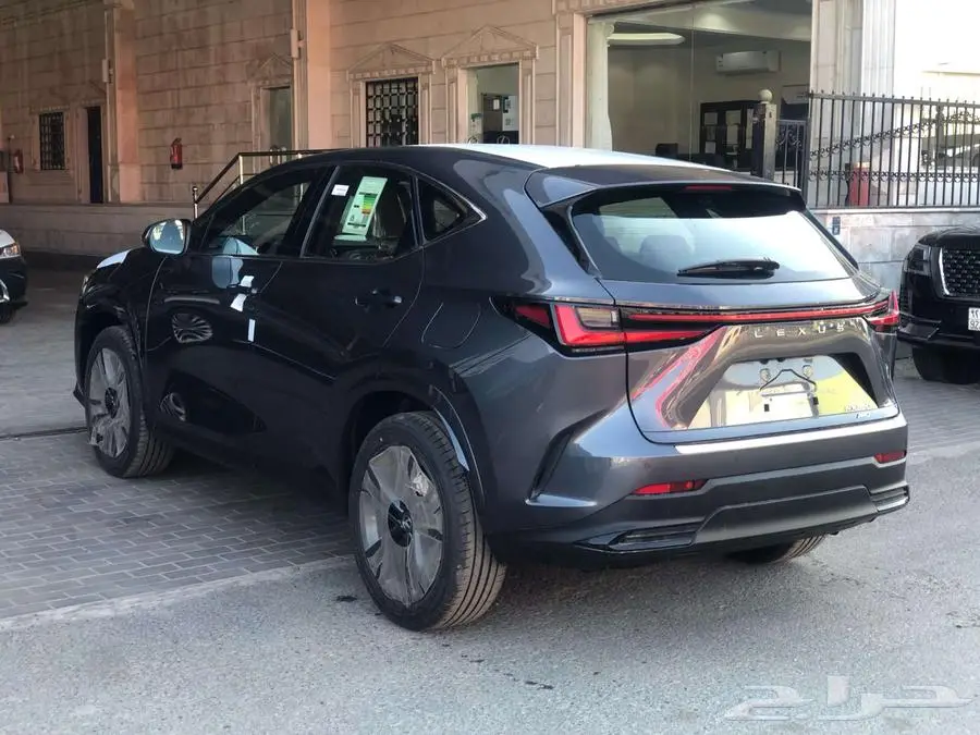 لكزس NX 350 AA 2025 سعودي بنزين عرض بنك الجزيرة 2