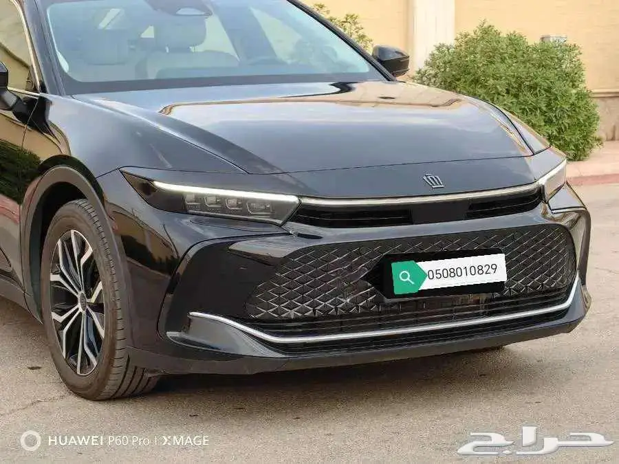 كراون بريميوم اسود 2023 20