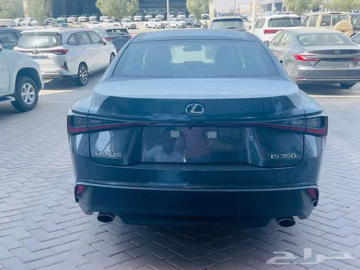 عرض خاص لكزس is350 cc 2024 بالنقد والتقسيط 9