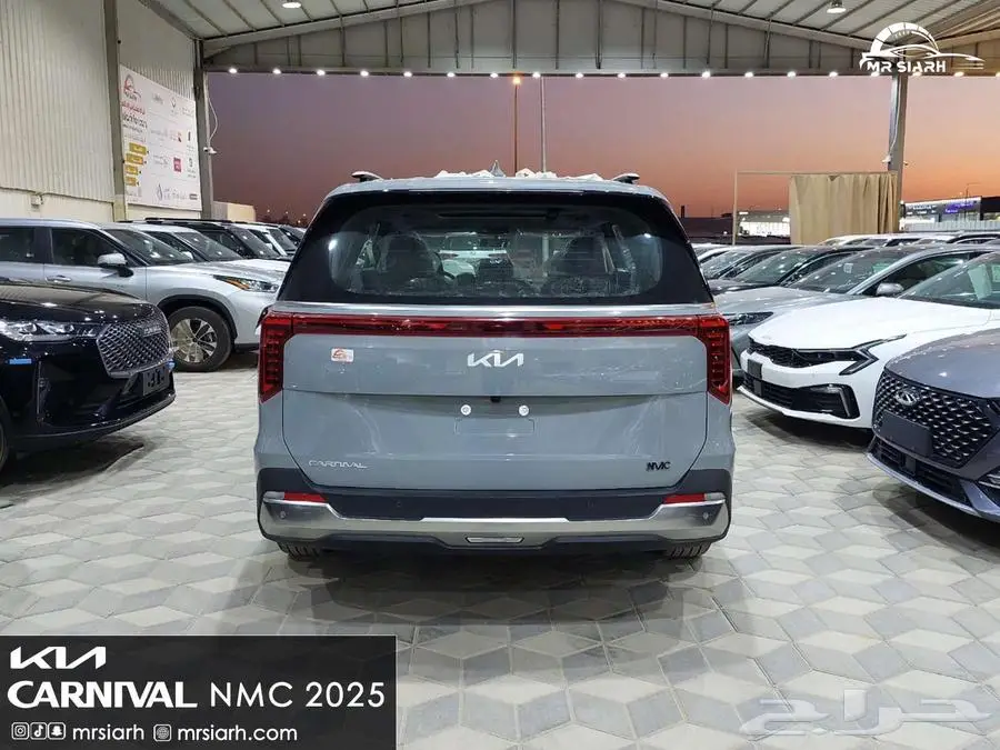 كيا كرنفال نص فل Gls موديل 2025 ومتوفر استاندر 19