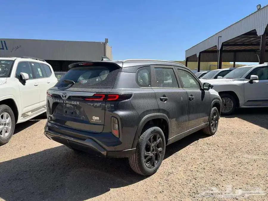 تويوتا اوربان كروز GLX - 2025 نقد وتقسيط 1