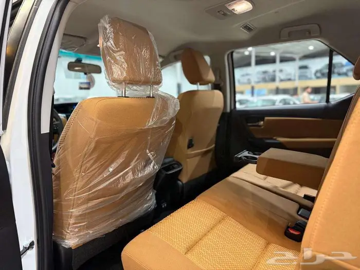 فورتشنر GX2 2025   سيارة عائلية بقوة دفع مميزة - بسعر مميز 14