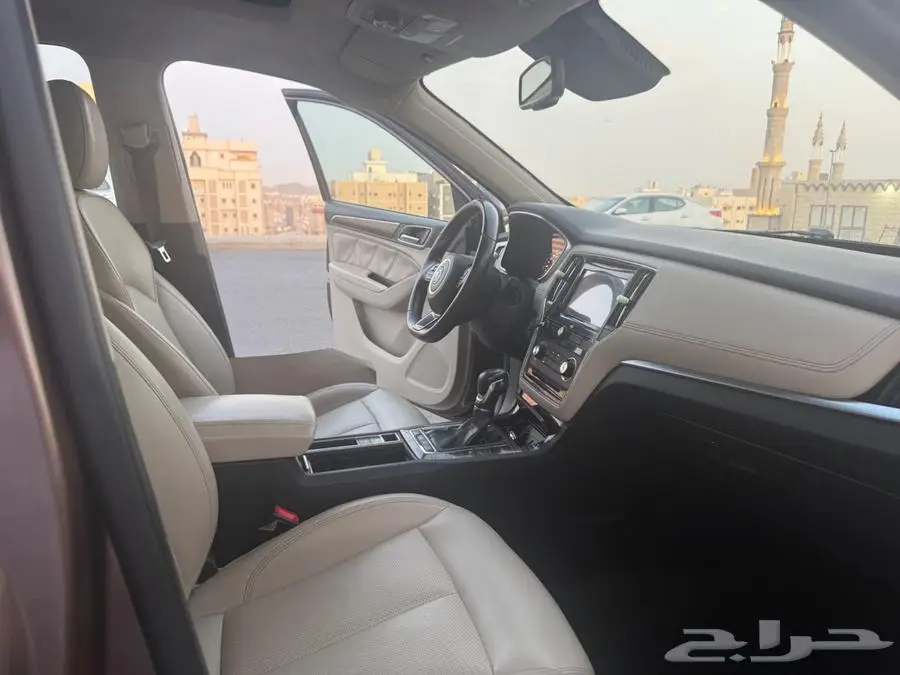 ام جي rx5 2019 33