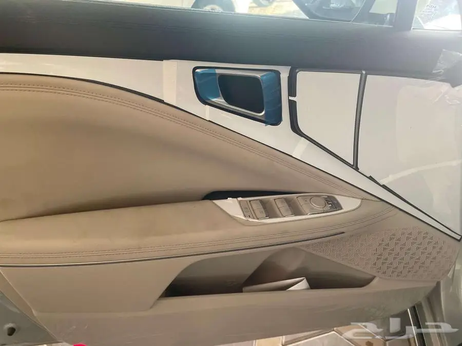 كيا k8 استاندر 2025 بسعر 147500 بالضريبه 3