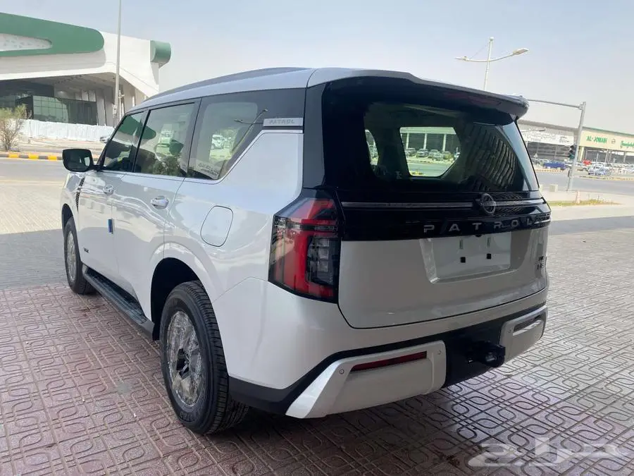 نيسان باترول LE تيربو 2025 ابيض 11
