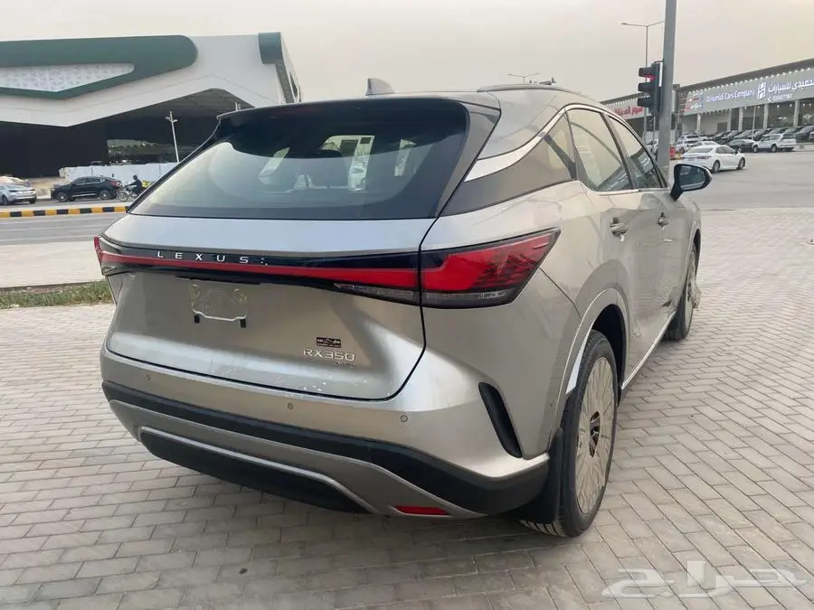 لكزس RX 350 BB 2025بريمي (ابيض -تيتانيوم - اسود) 42