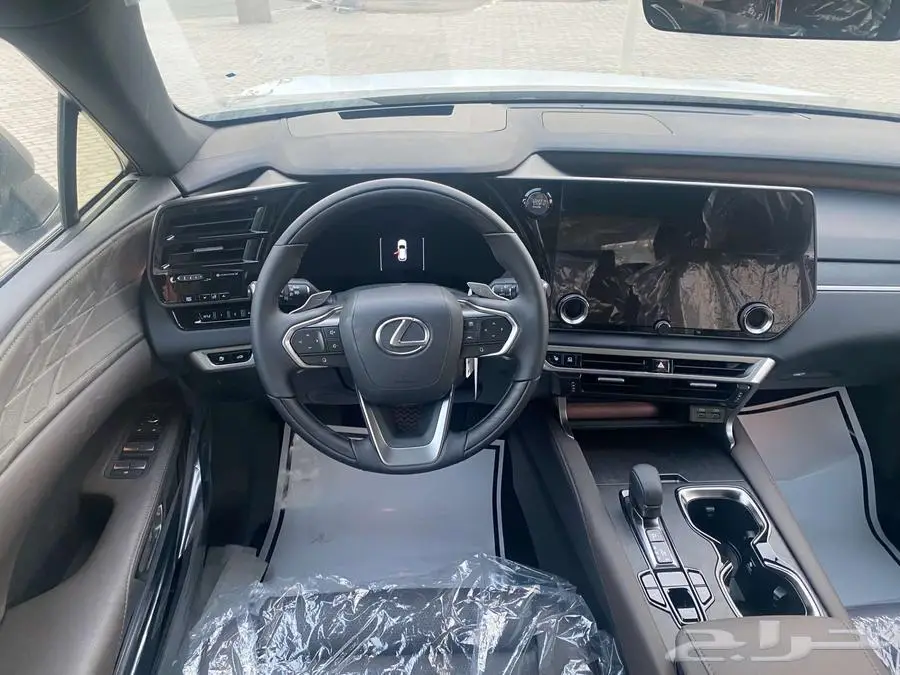 لكزس RX 350 BB 2025بريمي (ابيض -تيتانيوم - اسود) 36