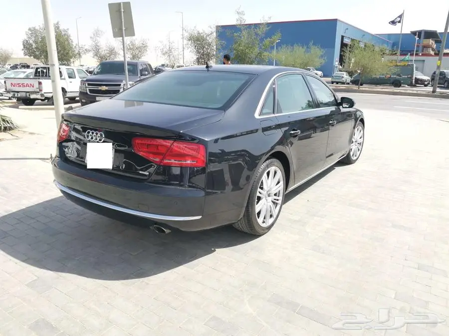 اودي A8 L موديل 2013 اللون اسود 5