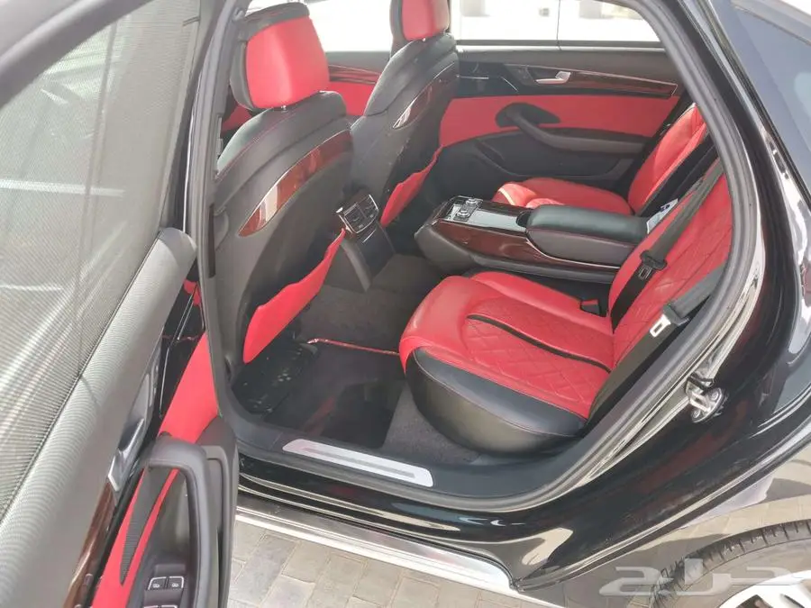 اودي A8 L موديل 2013 اللون اسود 10