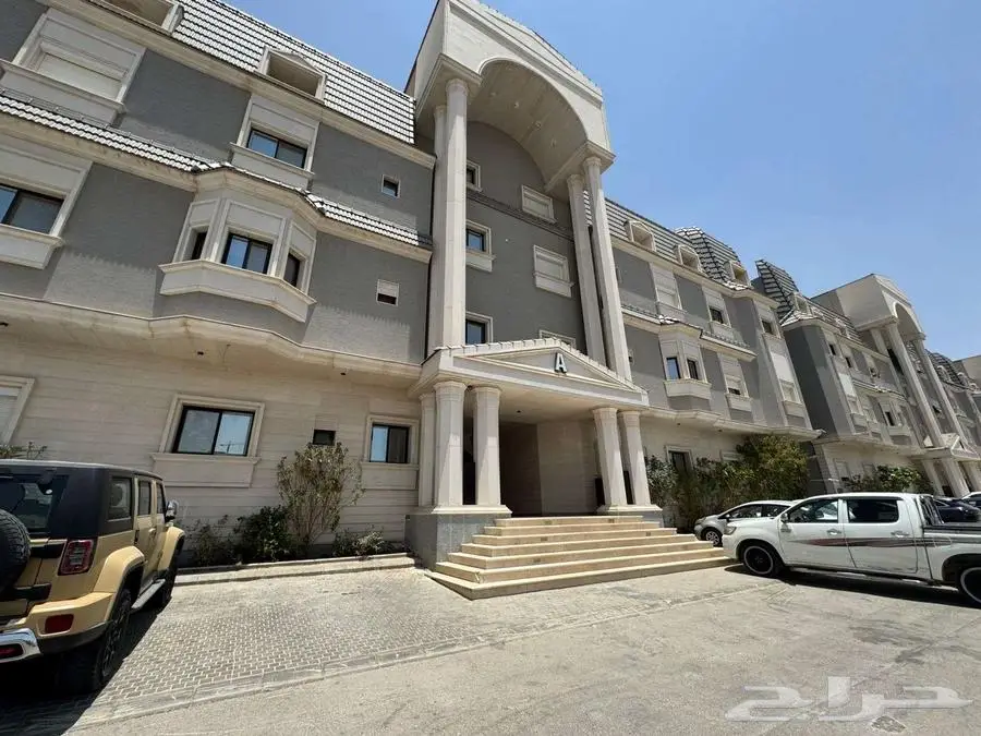 شقة دورين في حي الياسمين 8
