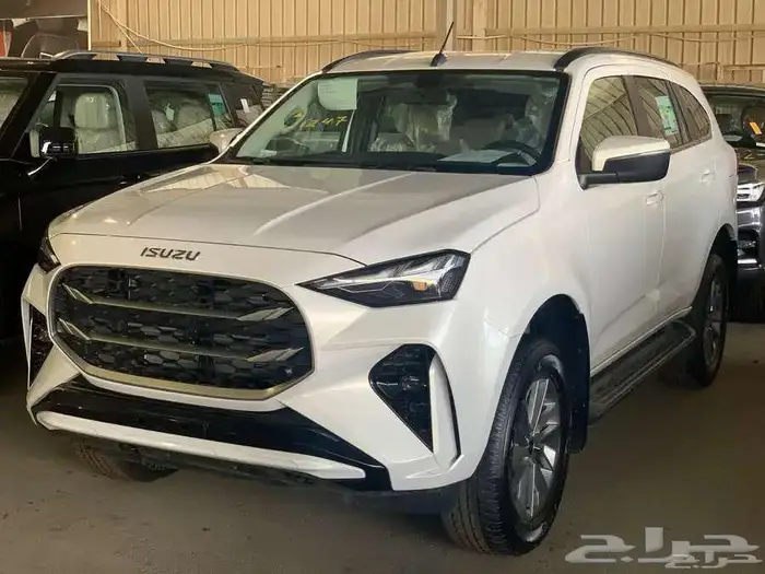 ايسوزو MUX 2025 فل كامل 4