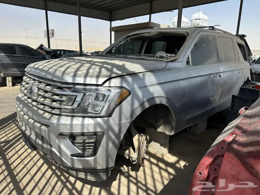 مندوب قطع غيار تشليح جميع السيارات 3
