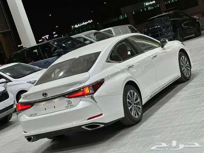 لكزس - ES350 CA - الساير - 2025 11
