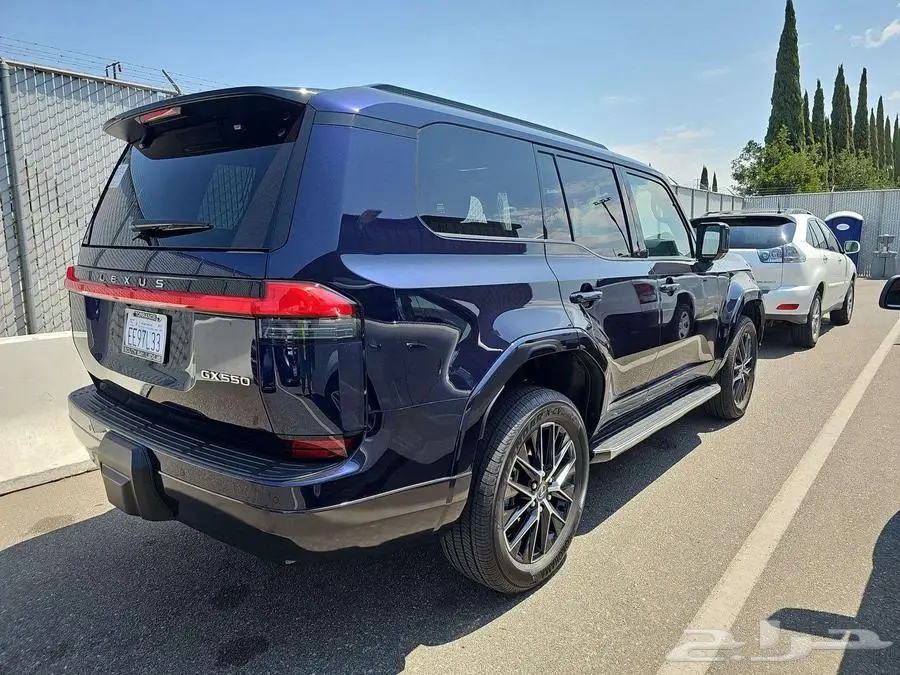 Lexus GX 550 Premium - 2025 - NEW 3