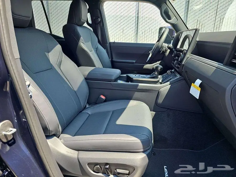 Lexus GX 550 Premium - 2025 - NEW 9