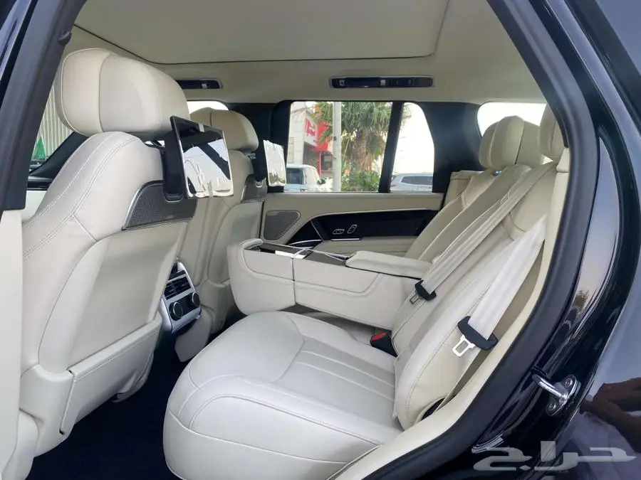 رانج روفر اوتوبيوغرافي2025 V8اقوى ضمان بالشرق الاوسط 10سنوات 9