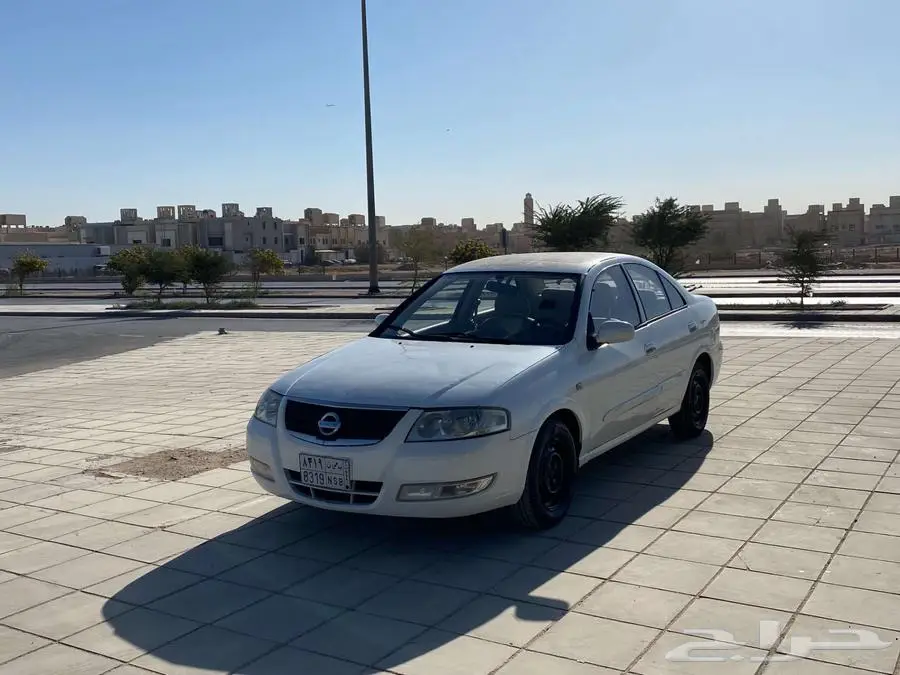 نيسان صني ستاندر 2011 3