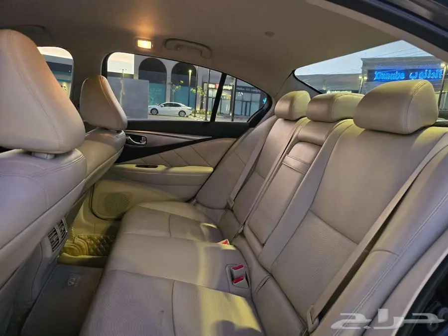 انفنتي Q50 فل كامل 32