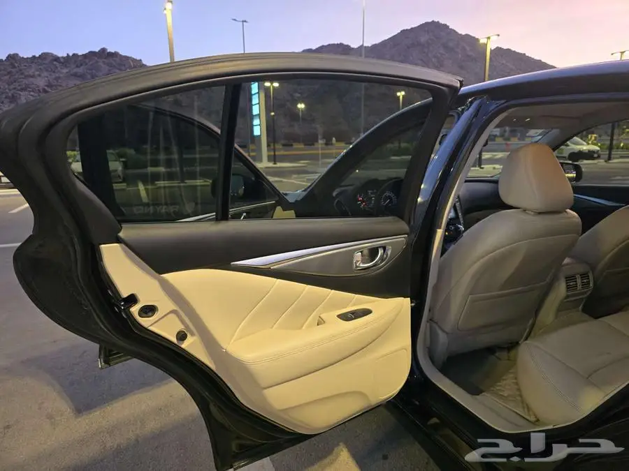انفنتي Q50 فل كامل 26