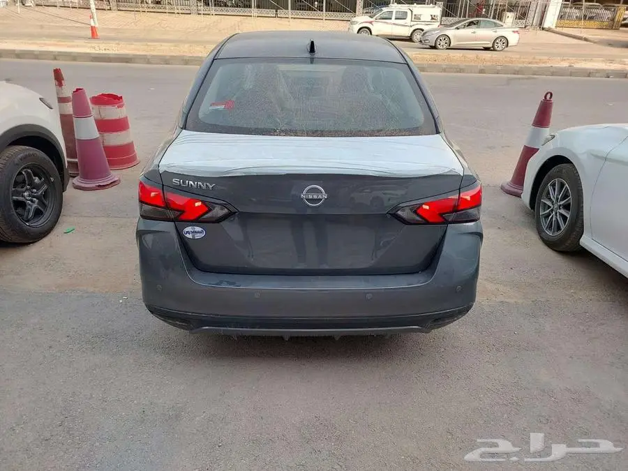 نيسان صني ستاندر الشكل الجديد 2024 4