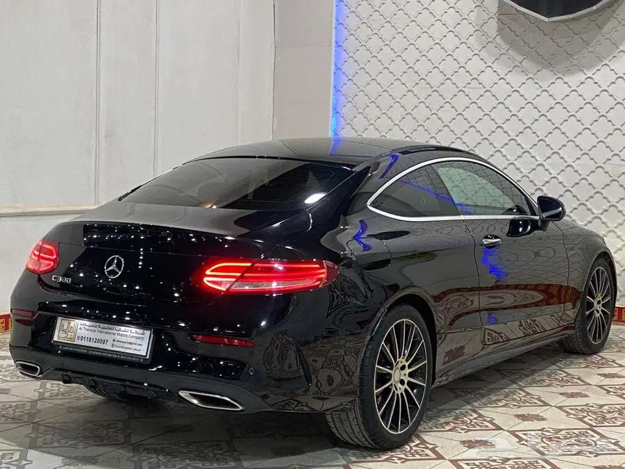 مرسيدس C300 موديل 2017 فل كامل 6
