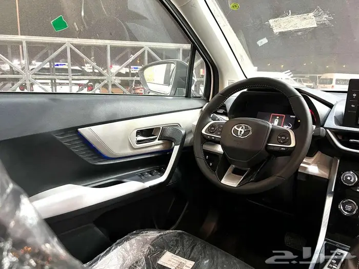 تويوتا فيلوز GLX 2025 8