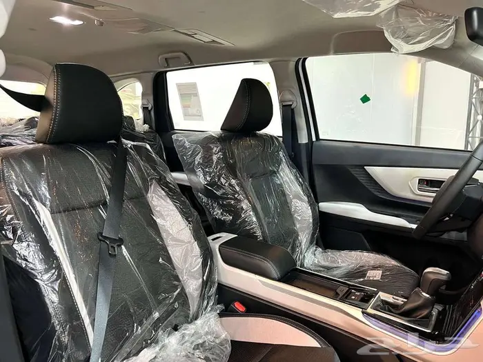 تويوتا فيلوز GLX 2025 15