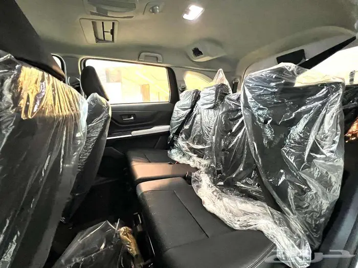 تويوتا فيلوز GLX 2025 6