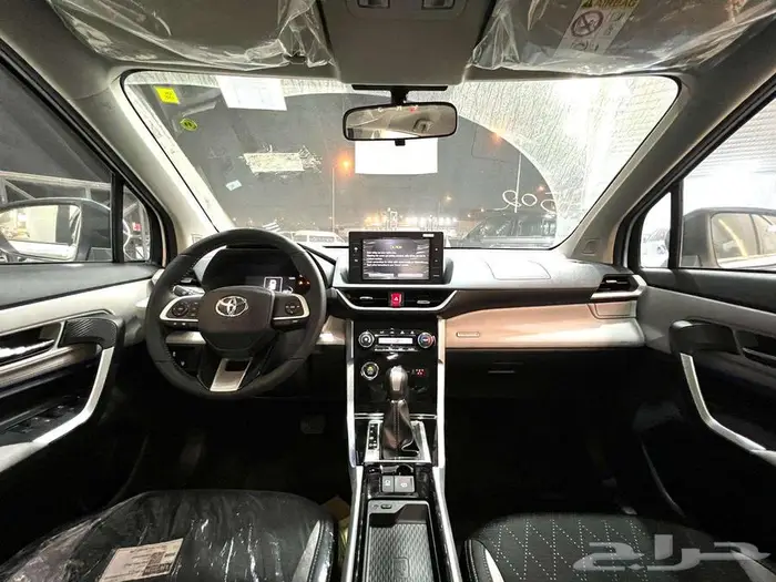 تويوتا فيلوز GLX 2025 10