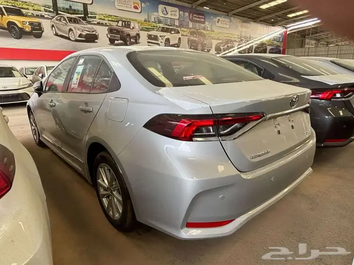 تويوتا كورولا مطور جنوط XLI EXECUTIVE 2.0L موديل 2025 4