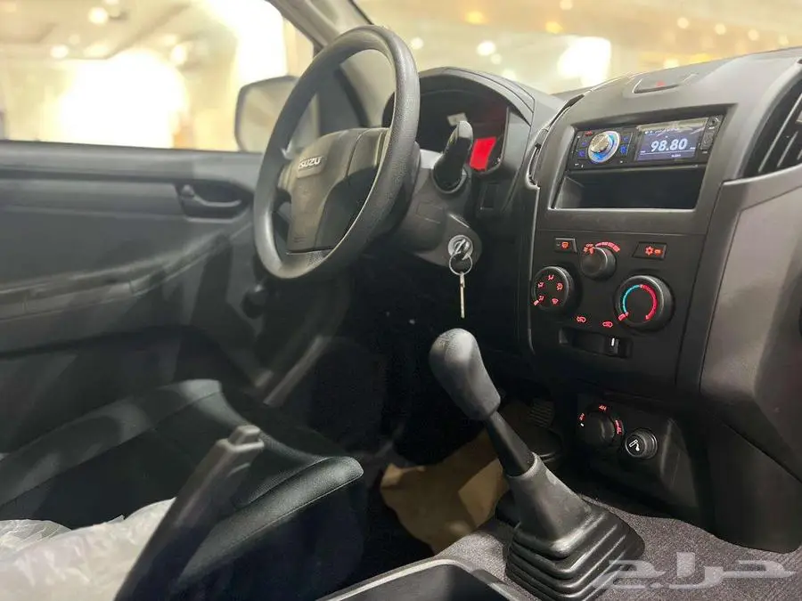 ايسوزو ديماكس غمارتين 2025 بدون دبل 17