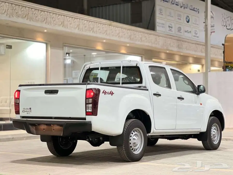 ايسوزو ديماكس غمارتين 2025 بدون دبل 10