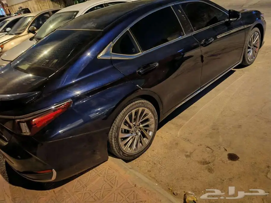 لكزس اي اس 300 هايبرد (للتنازل) 1